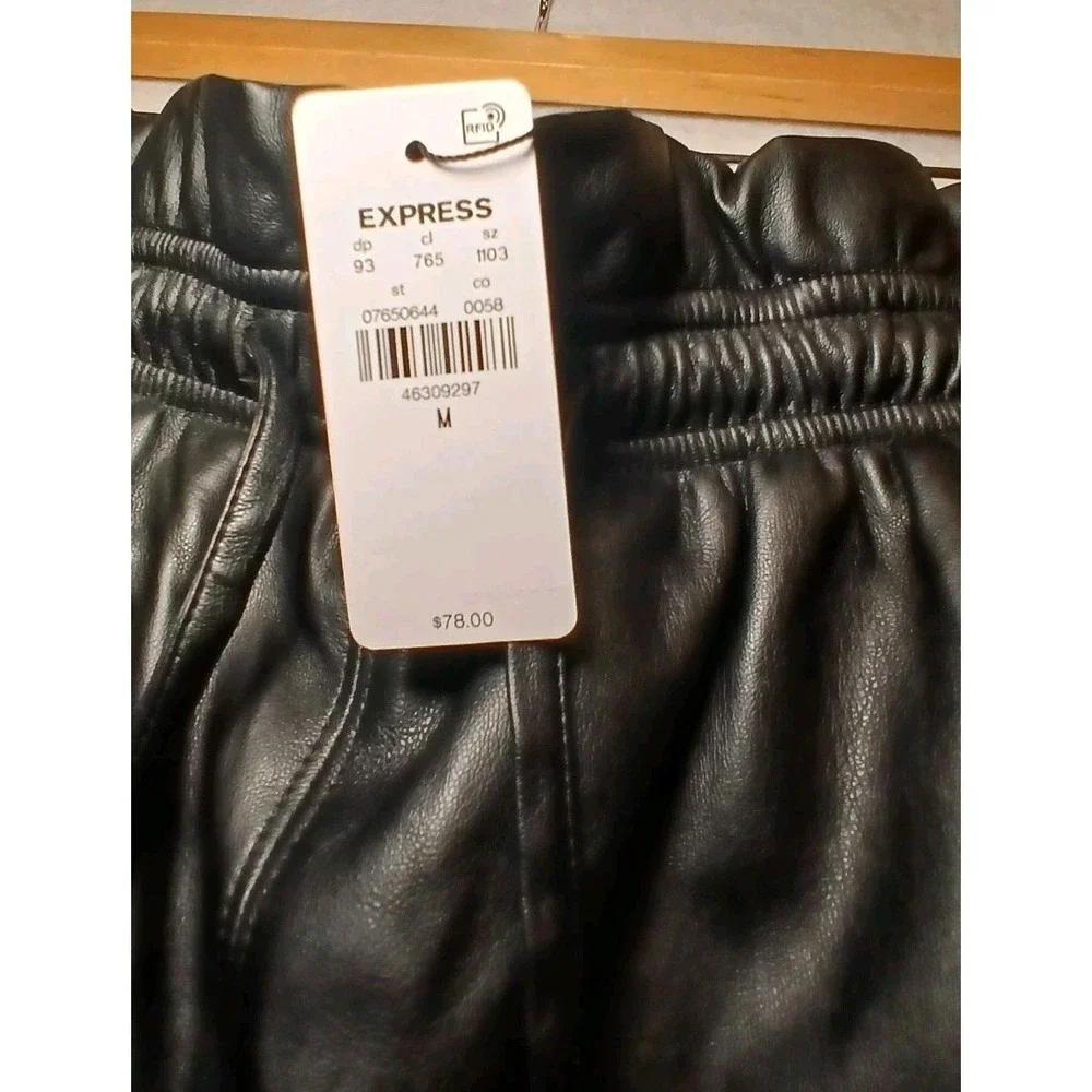 Express Paperbag Waist Mini Skirt Medium Black NWT High Rise Tie Belt‎